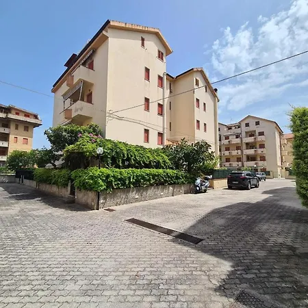 Centro Marina, 350 M Dal Mare Lejlighed Scalea