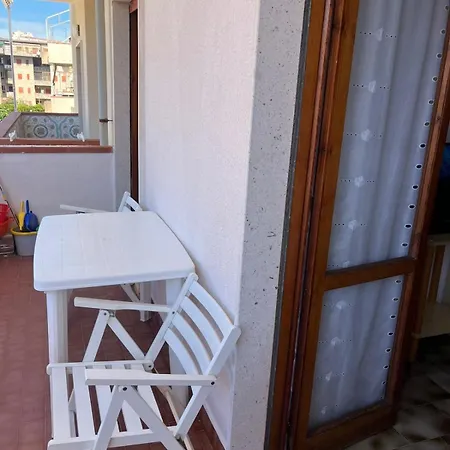 Lejlighed Centro Marina, 350 M Dal Mare