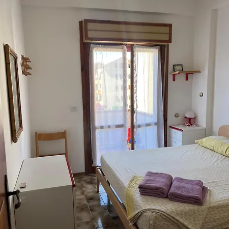 Centro Marina, 350 M Dal Mare *
